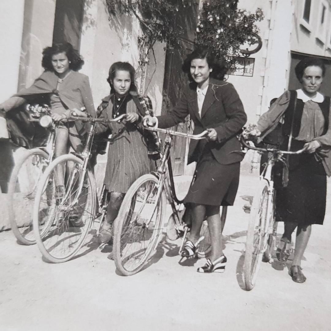 In bicicletta